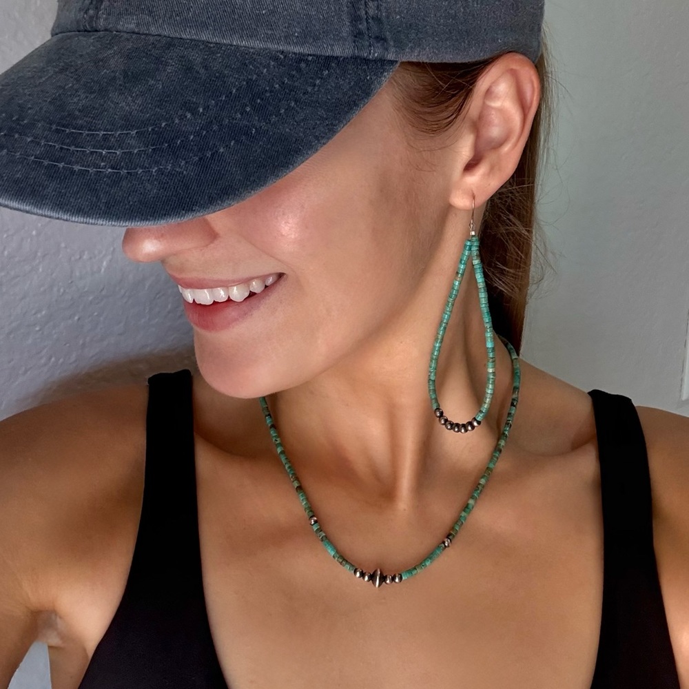 Sterling Silver 18” Pearls & Turquoise Beaded Necklace & Earring Set.